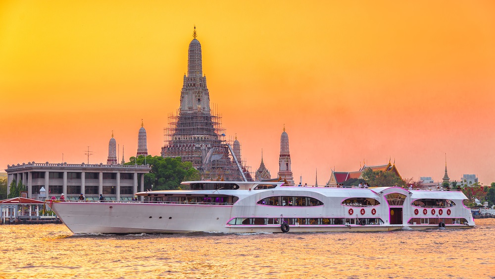 Chao Phraya River Cruise Boat