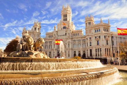 Słynna fontanna Cibeles w Madrycie, Hiszpania