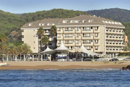 Caprici Beach Hotel Spa